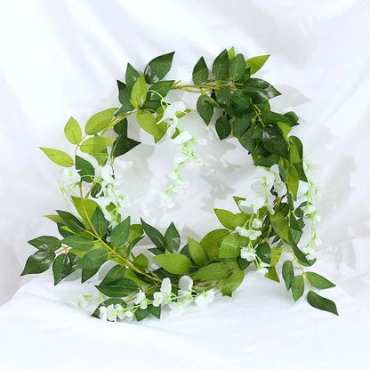 Girlanda ze sztucznych róż 2 m – biała