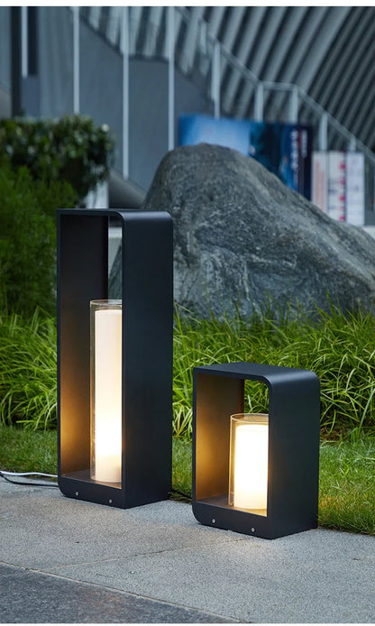 Solarny kinkiet ogrodowy LED – wodoodporna lampa na ogrodzenie